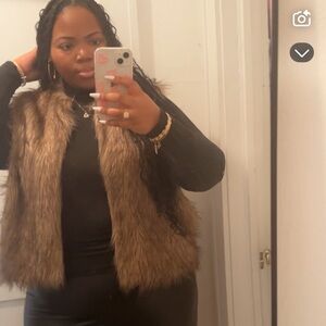 Women's Faux Fur Vest - Brown